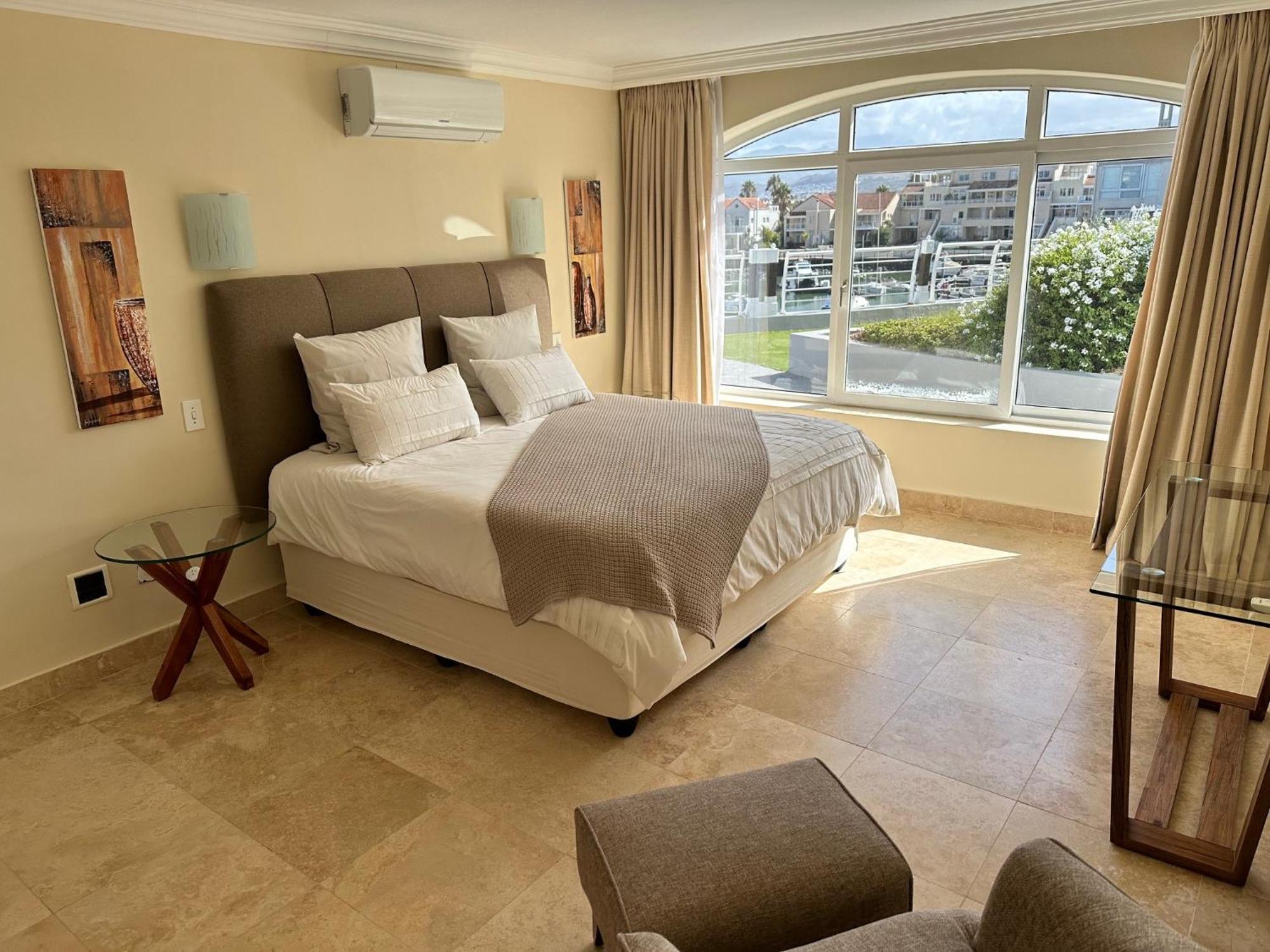 Krystal Beach Hotel Gordonʼs Bay Exterior foto