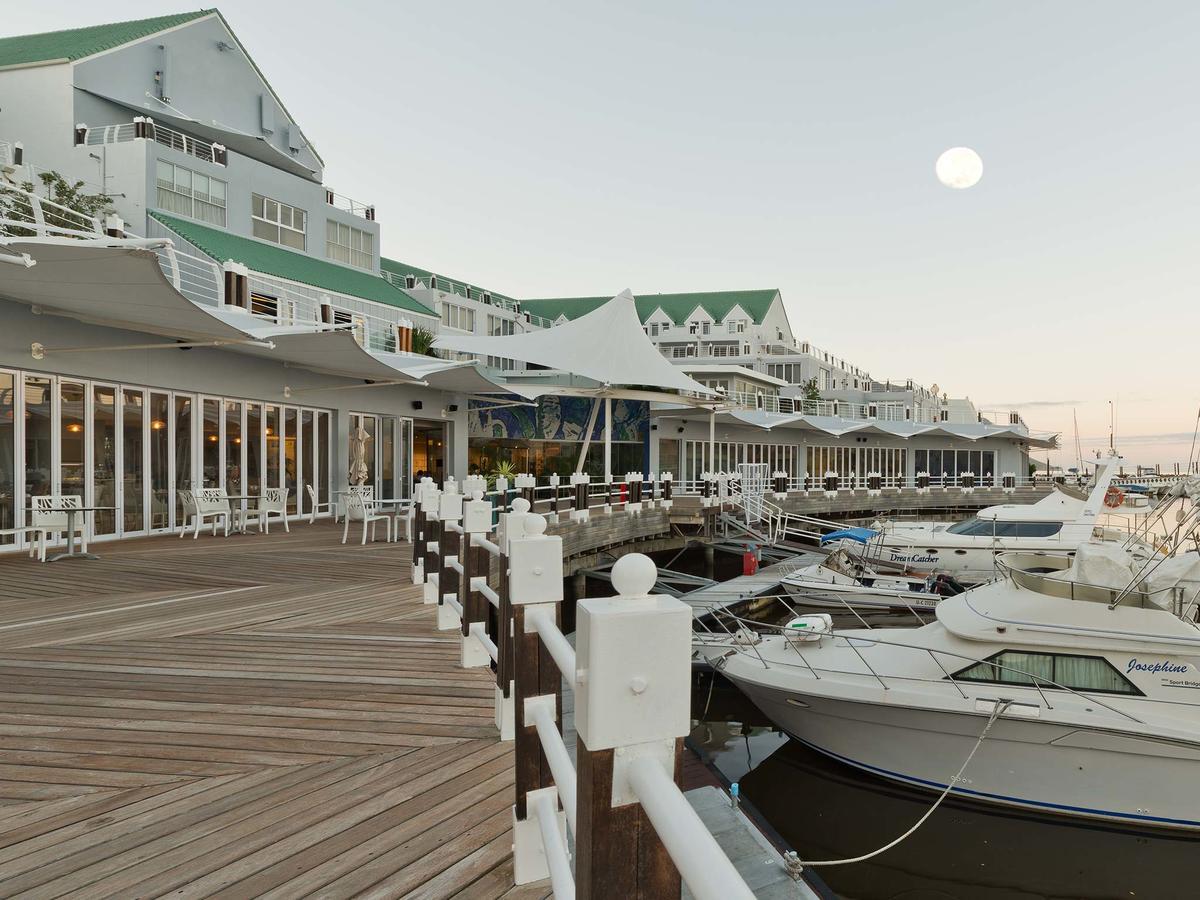 Krystal Beach Hotel Gordonʼs Bay Exterior foto