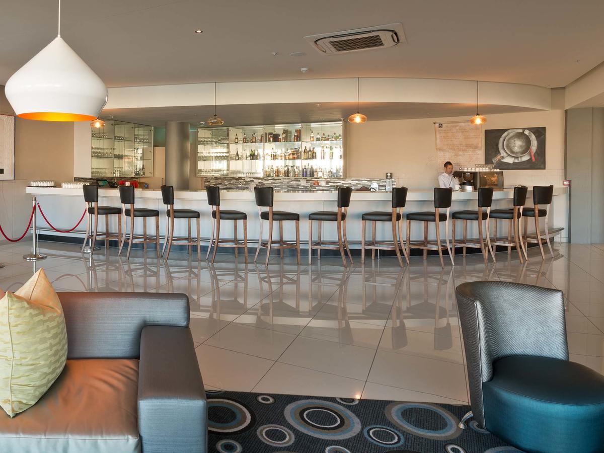 Krystal Beach Hotel Gordonʼs Bay Exterior foto