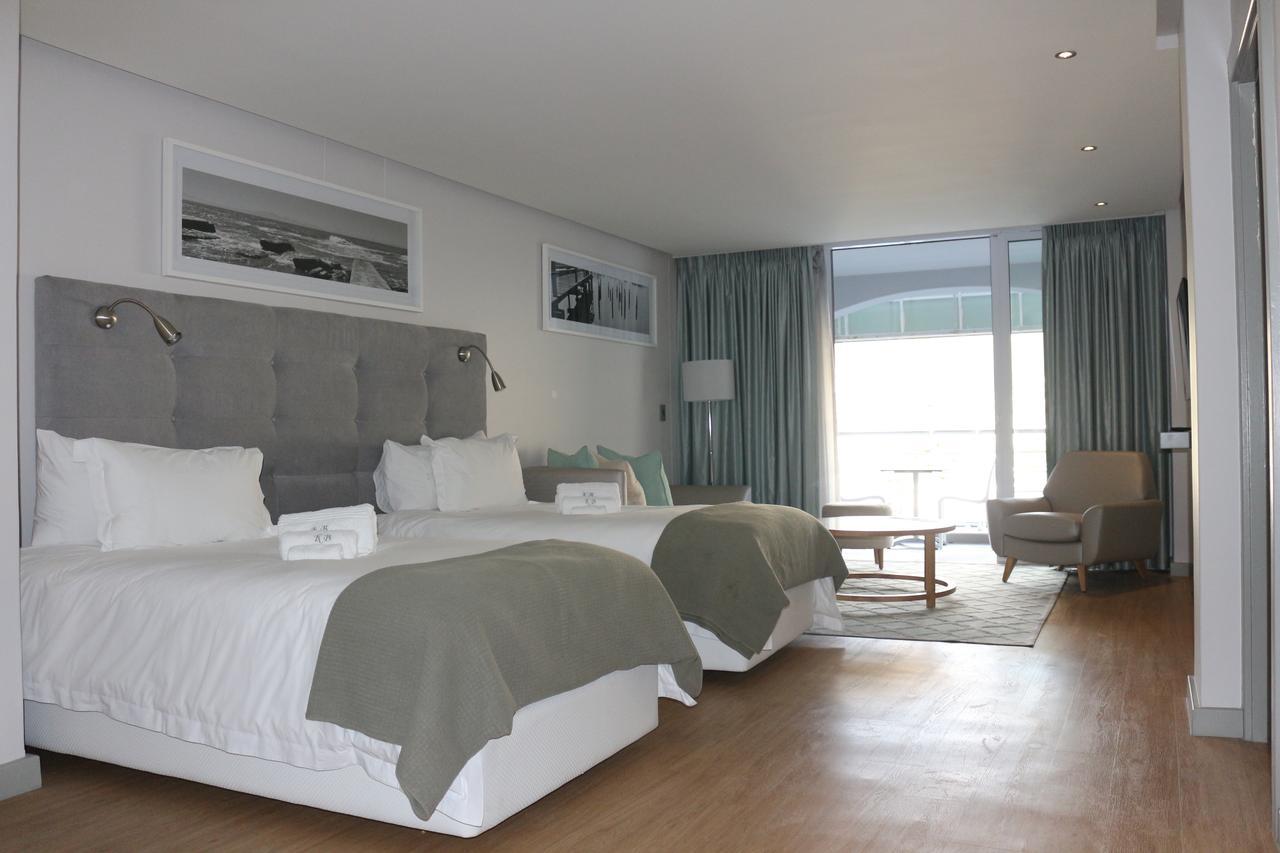 Krystal Beach Hotel Gordonʼs Bay Exterior foto